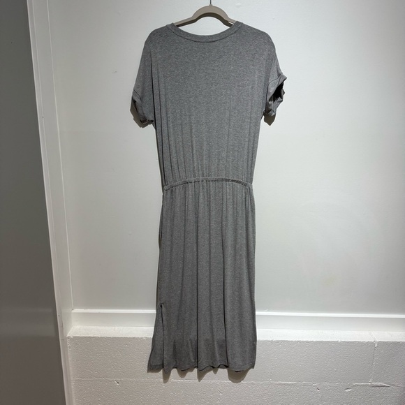 NWT. Banana Republic Factory Gray Midi Dress. Size Medium - Picture 8 of 9